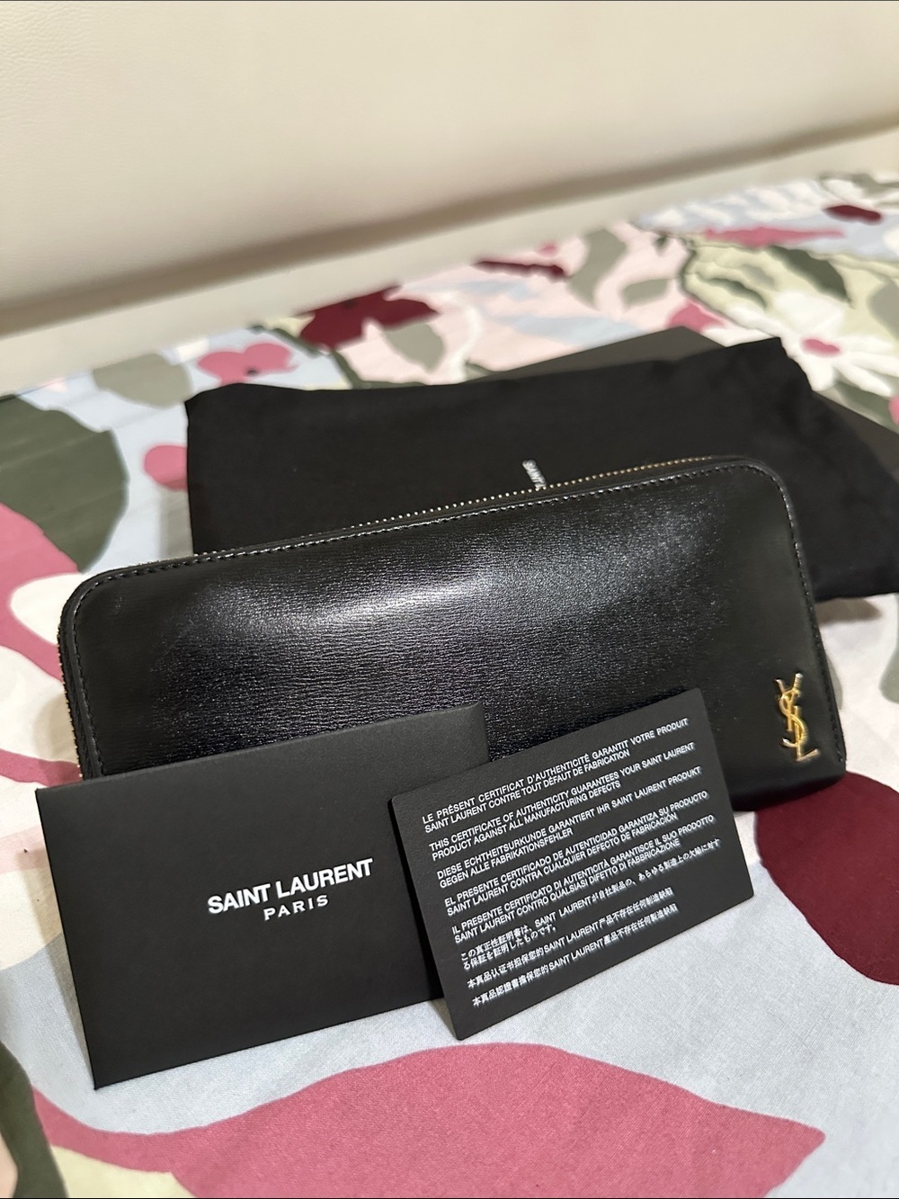 Yves Saint Laurent Black Leather Zip-Around Wallet with Gold YSL Emblem - Picture 1 of 12